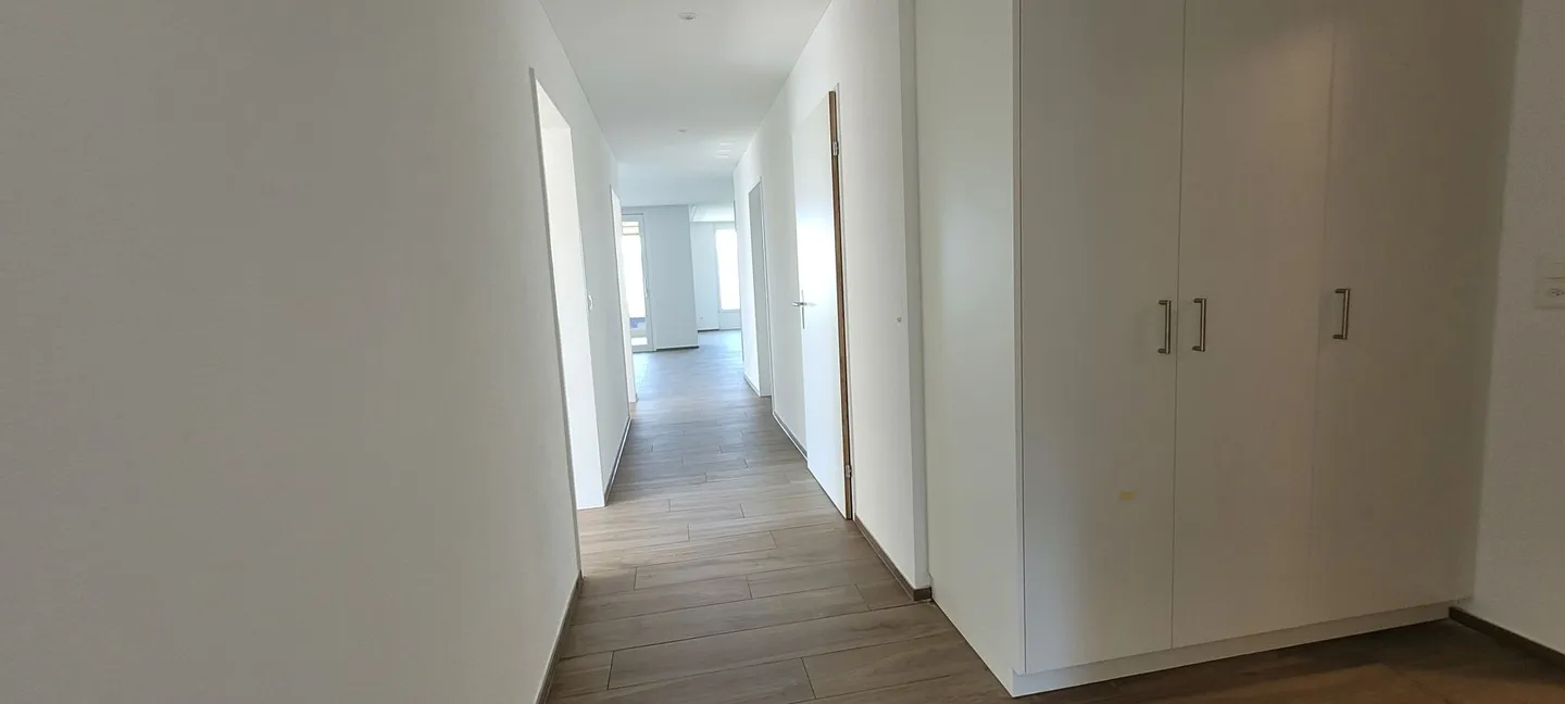 Appartamento moderno di 4,5 locali con vista (prima occupazione luglio 2024) - Foto 5 di 7