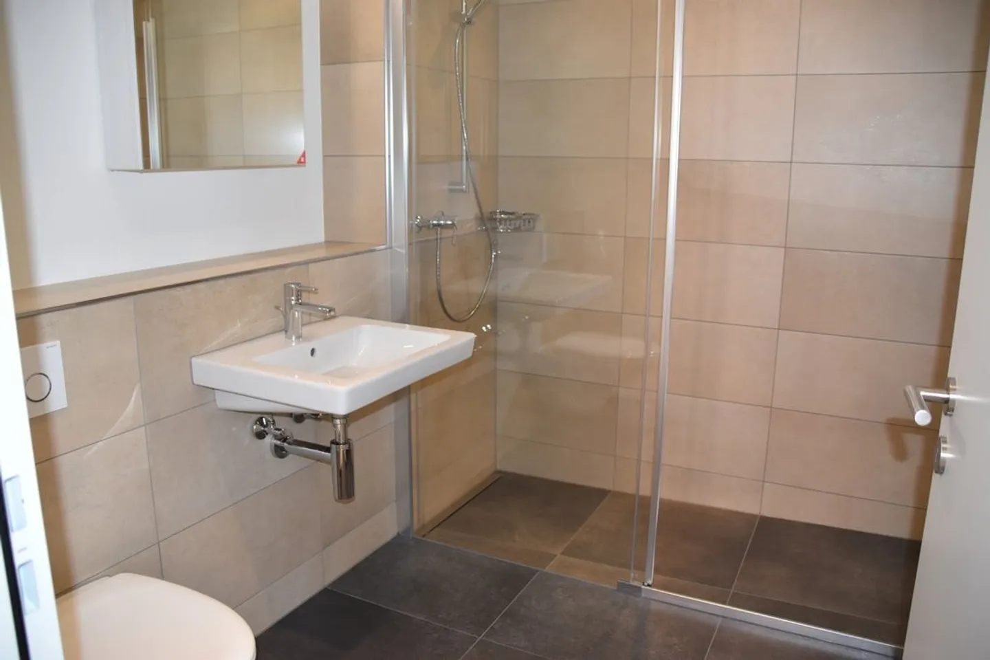 Appartement moderne et lumineux de 3,5 pièces à Zurich Wollishofen - Photo 7 sur 9