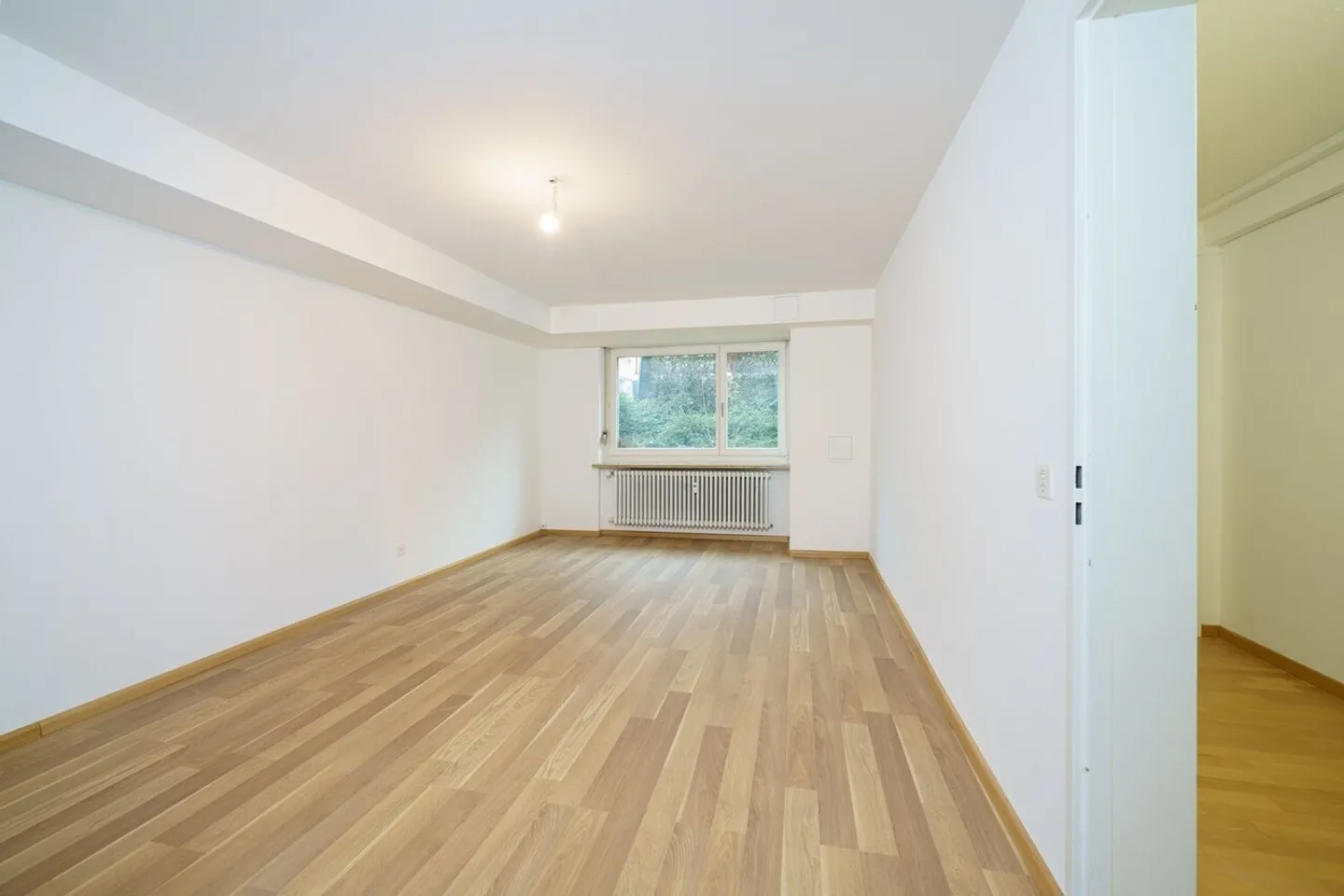 «Büroflächen zu vermieten – 55 m² an zentraler Lage in Bottmingen» - Foto 3 di 5