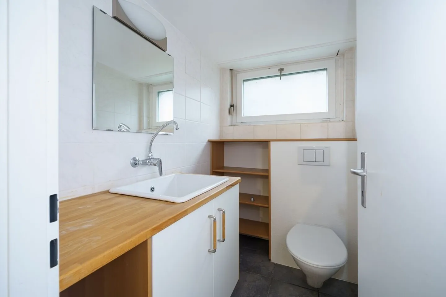 «Büroflächen zu vermieten – 55 m² an zentraler Lage in Bottmingen» - Foto 5 di 5