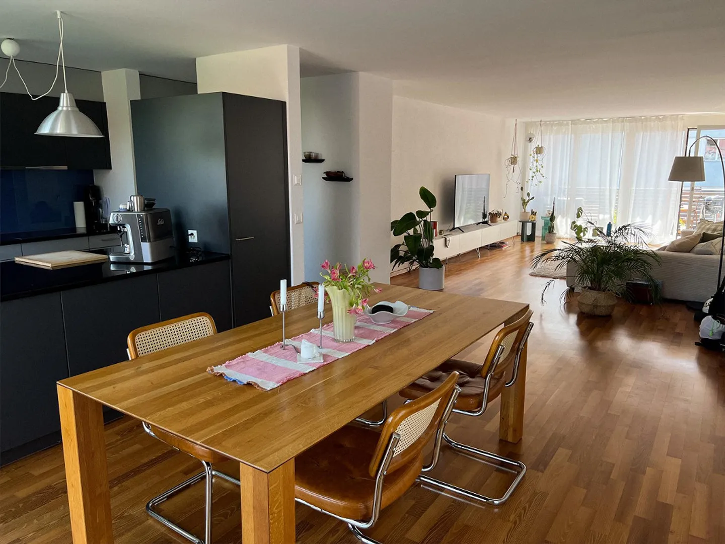 Helle 3-Zimmer-Wohnung am Bahnhof - Foto 3 von 11