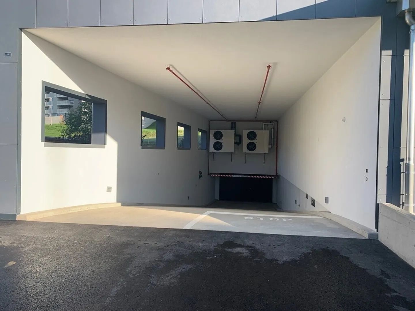 Posto auto sotterraneo nel centro del villaggio - Foto 2 di 2