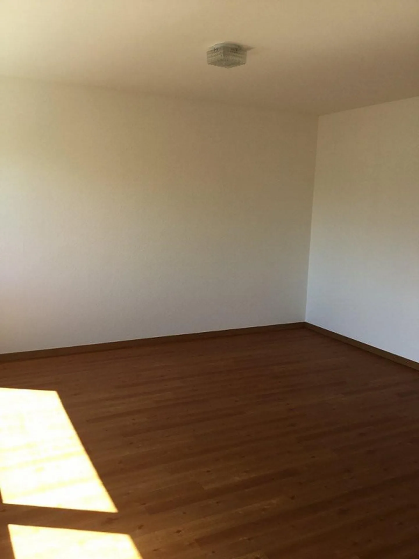 To seize! Charming studio in the heart of Sion! - Photo 4 of 6