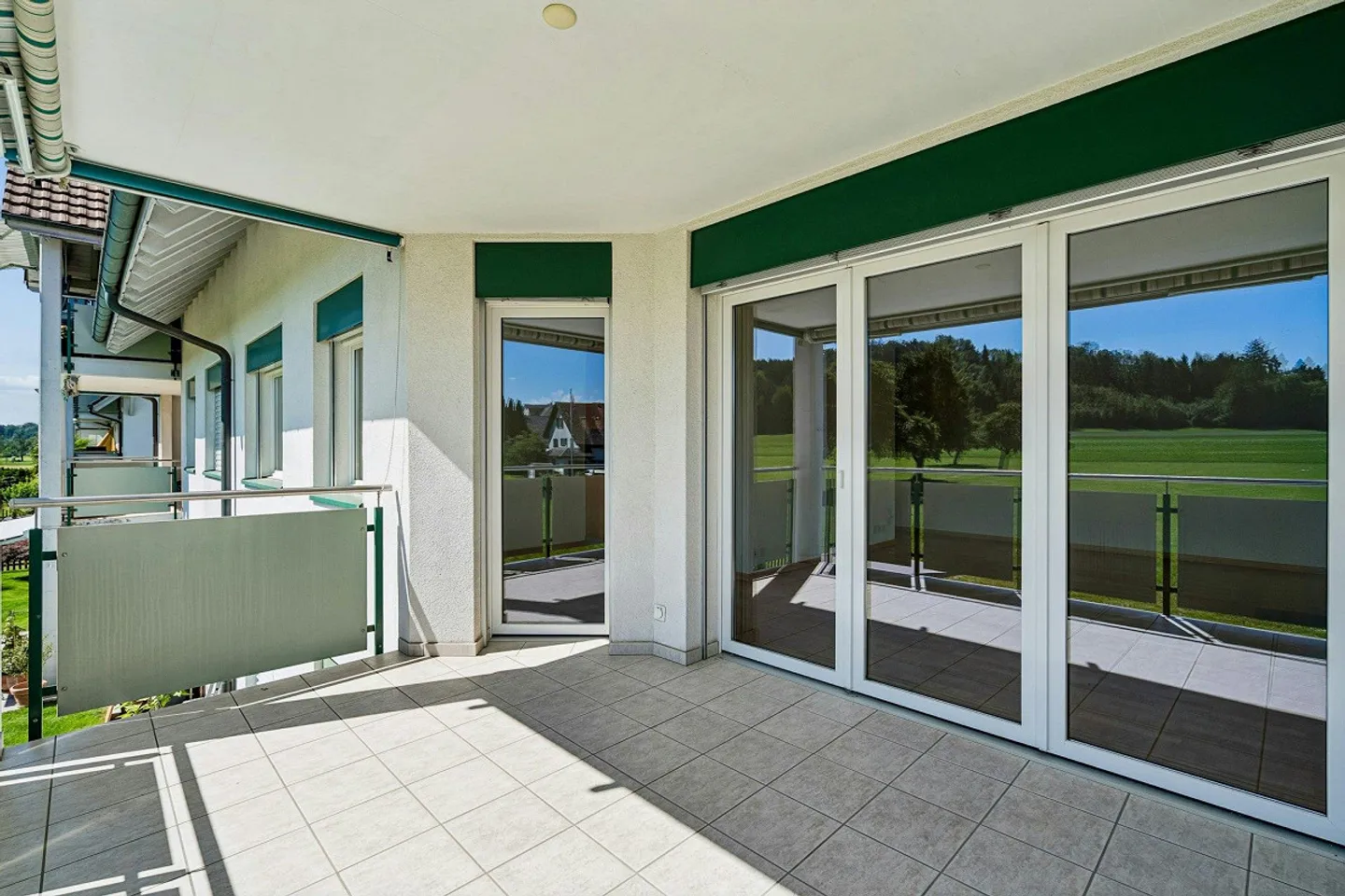Appartement en copropriété de 4½ pièces avec vue dégagée et salle de loisirs - Photo 9 sur 13