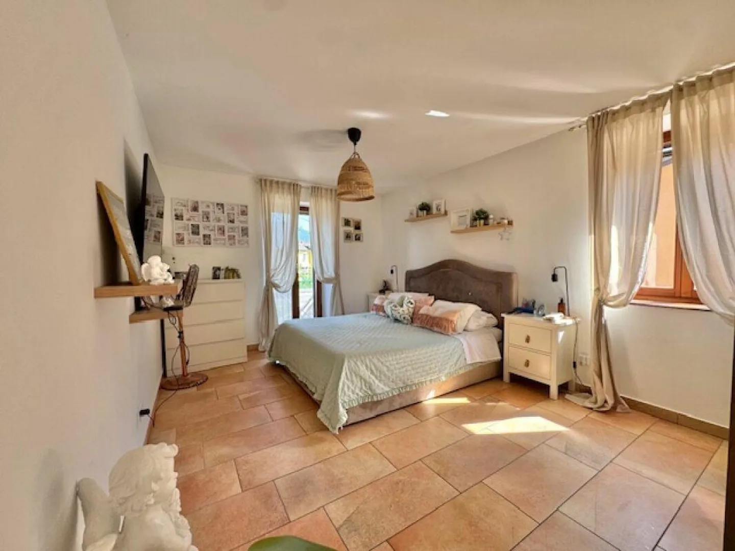 FOR SALE IN PIAZZOGNA (Gambarogno) - beautiful single-family house with 4.5 rooms in a central location - Photo 11 of 21