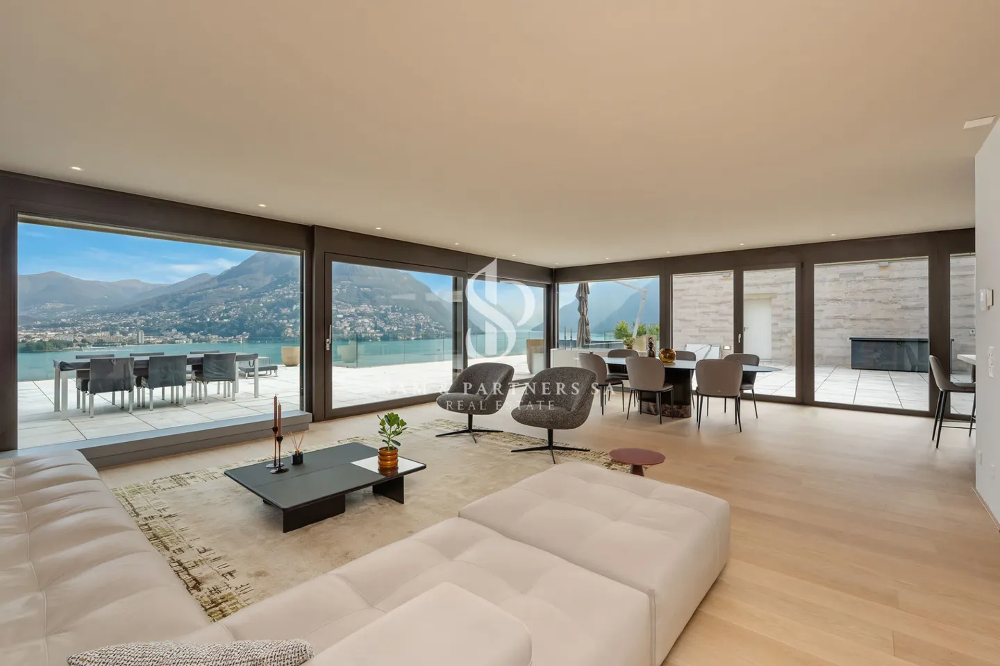 Élégance et intimité avec vue sur le lac - Photo 6 sur 18