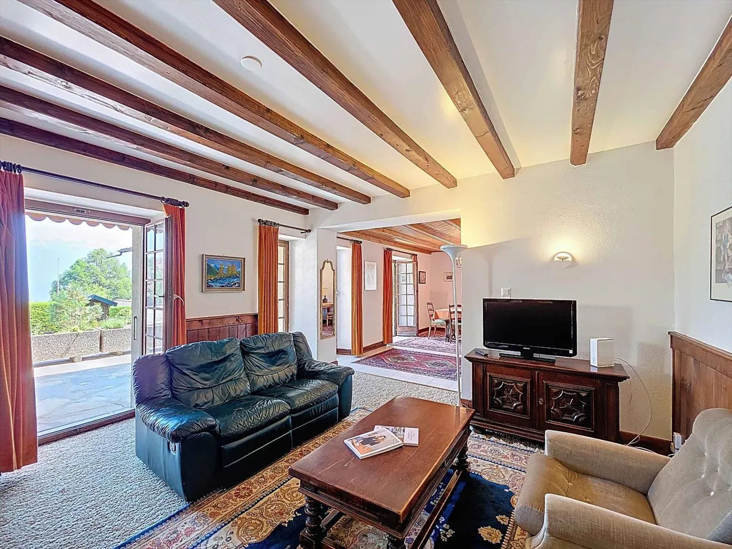 Exclusivité  Maison villageoise au centre de la station - Photo 3 sur 10