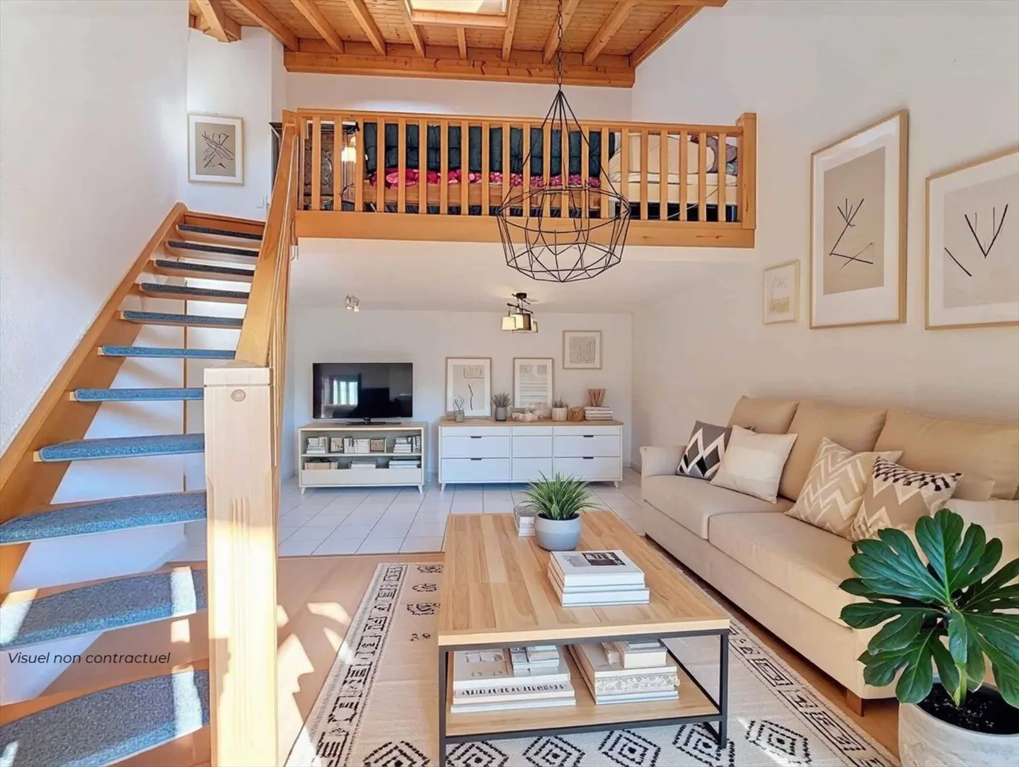 Exclusive Duplex Attic in the Heart of the Thermal Baths of Saillon - Photo 2 of 9