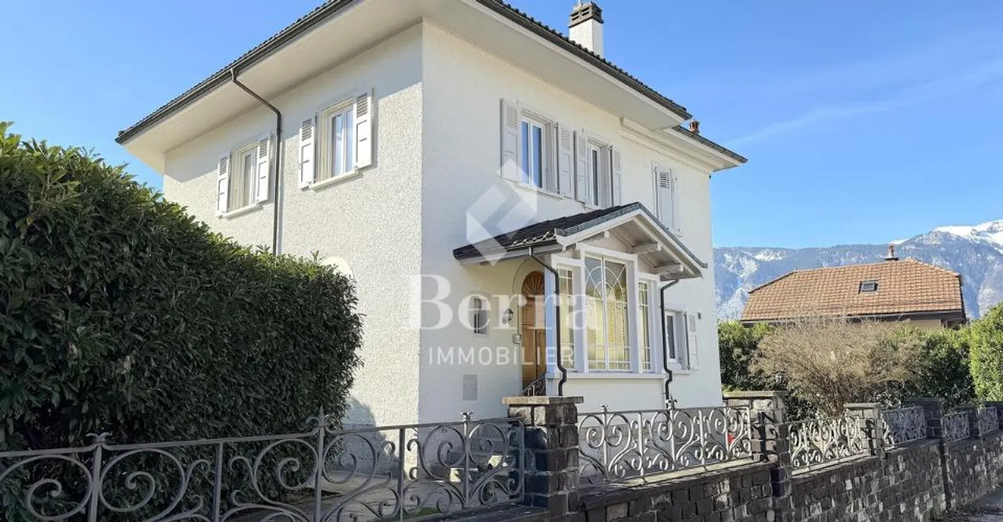 Renoviertes Renditeobjekt in Aigle - Foto 1 von 12
