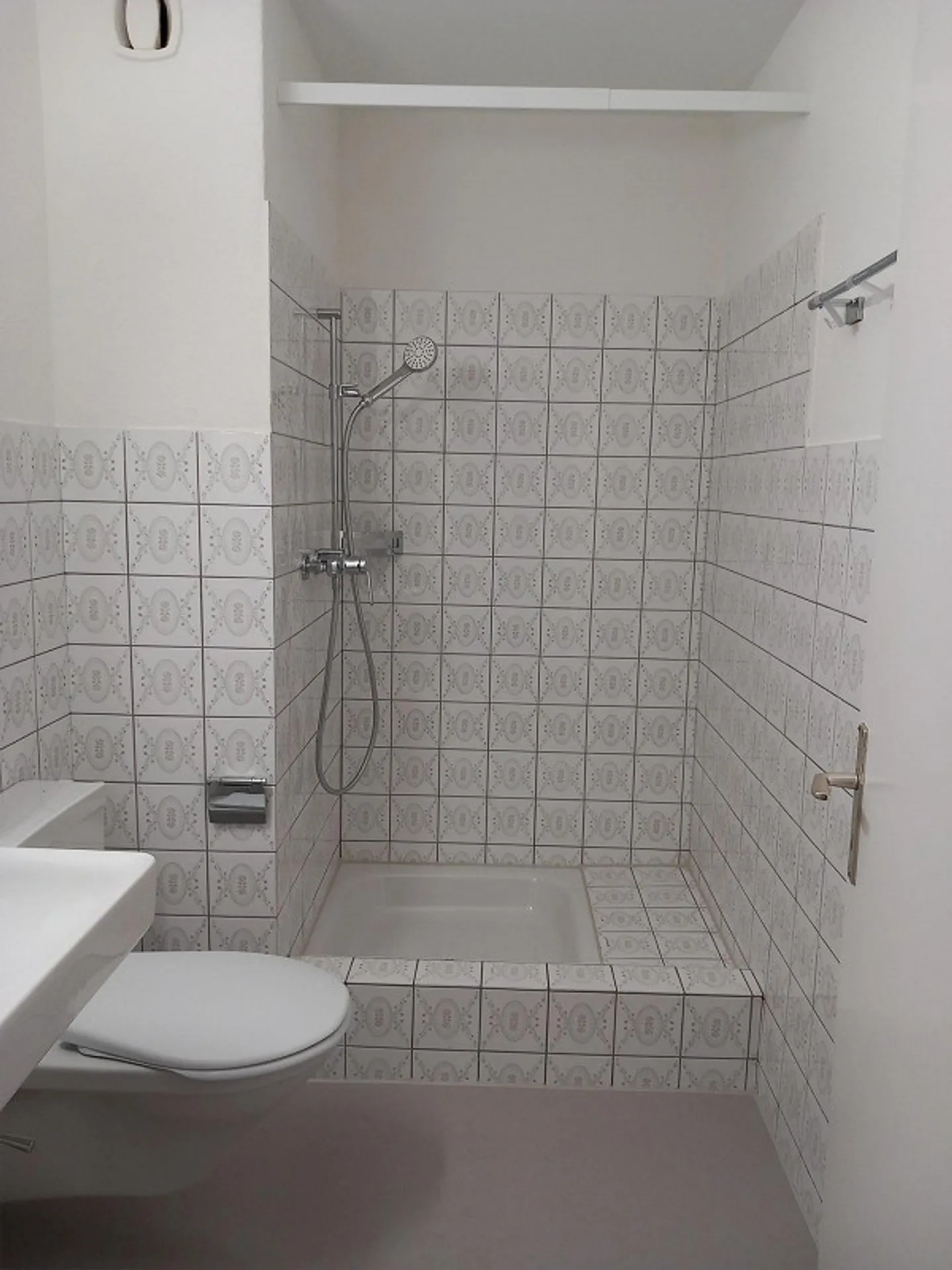 Appartement rénové à louer à Lucerne - Photo 3 sur 7