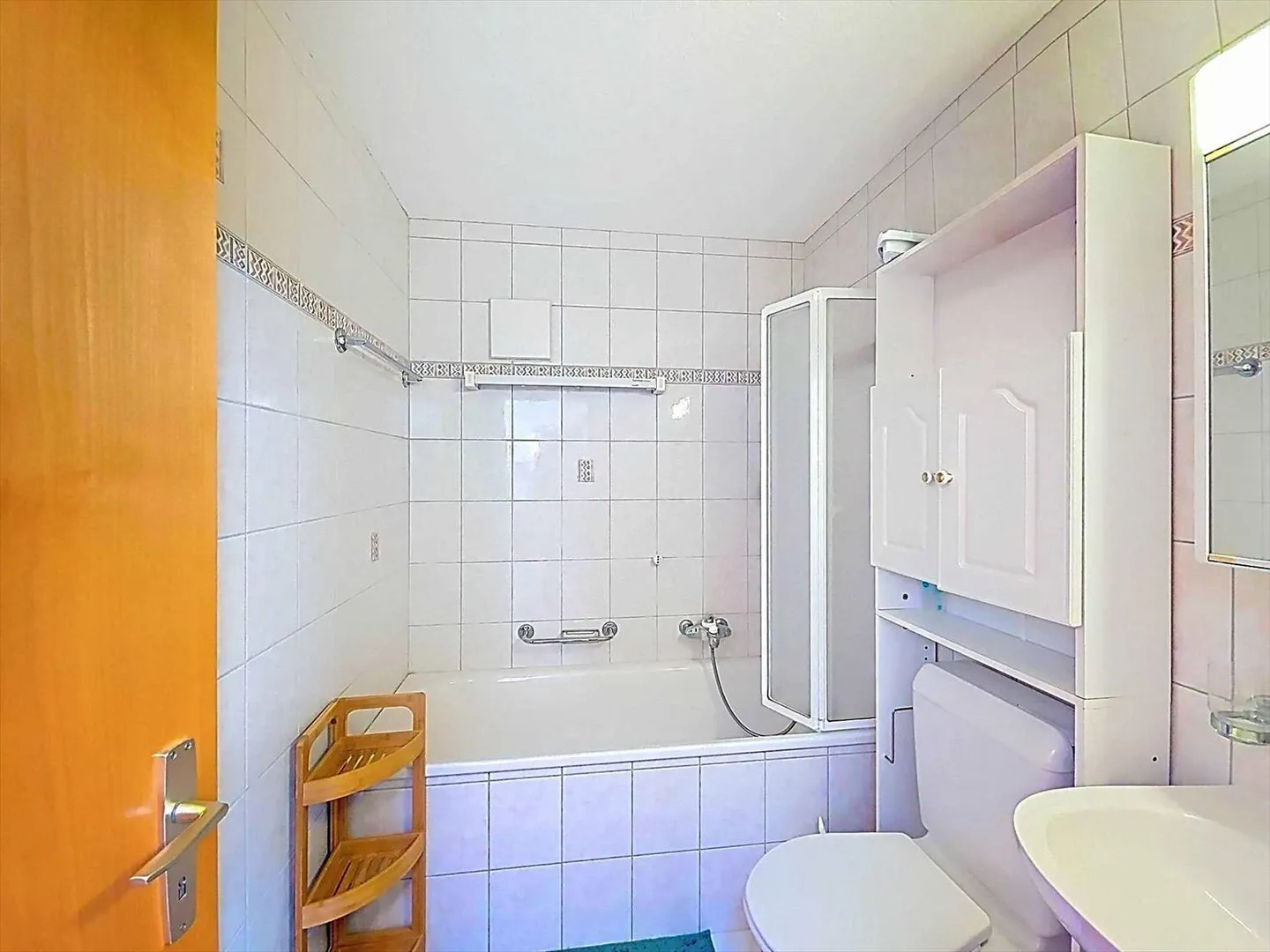 Exclusive Duplex Attic in the Heart of the Thermal Baths of Saillon - Photo 6 of 9