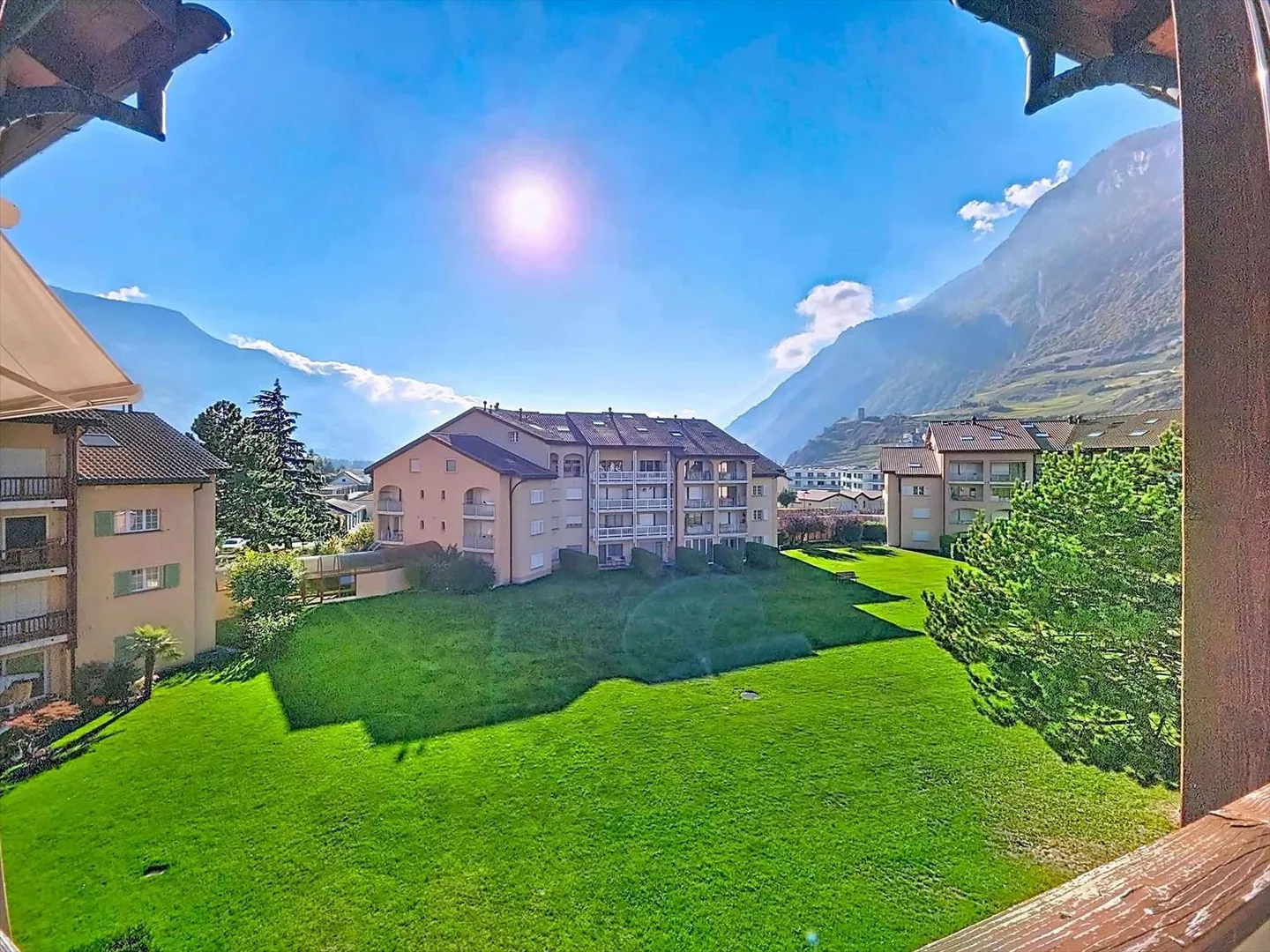 Exclusive Duplex Attic in the Heart of the Thermal Baths of Saillon - Photo 8 of 9