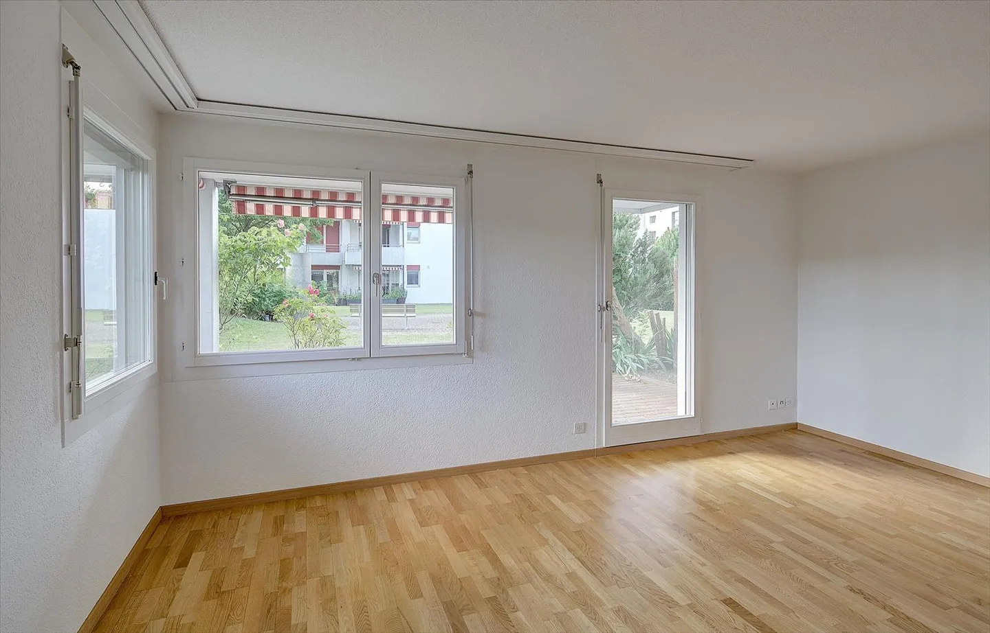 Studio mit Gartensitzplatz - Foto 4 von 4