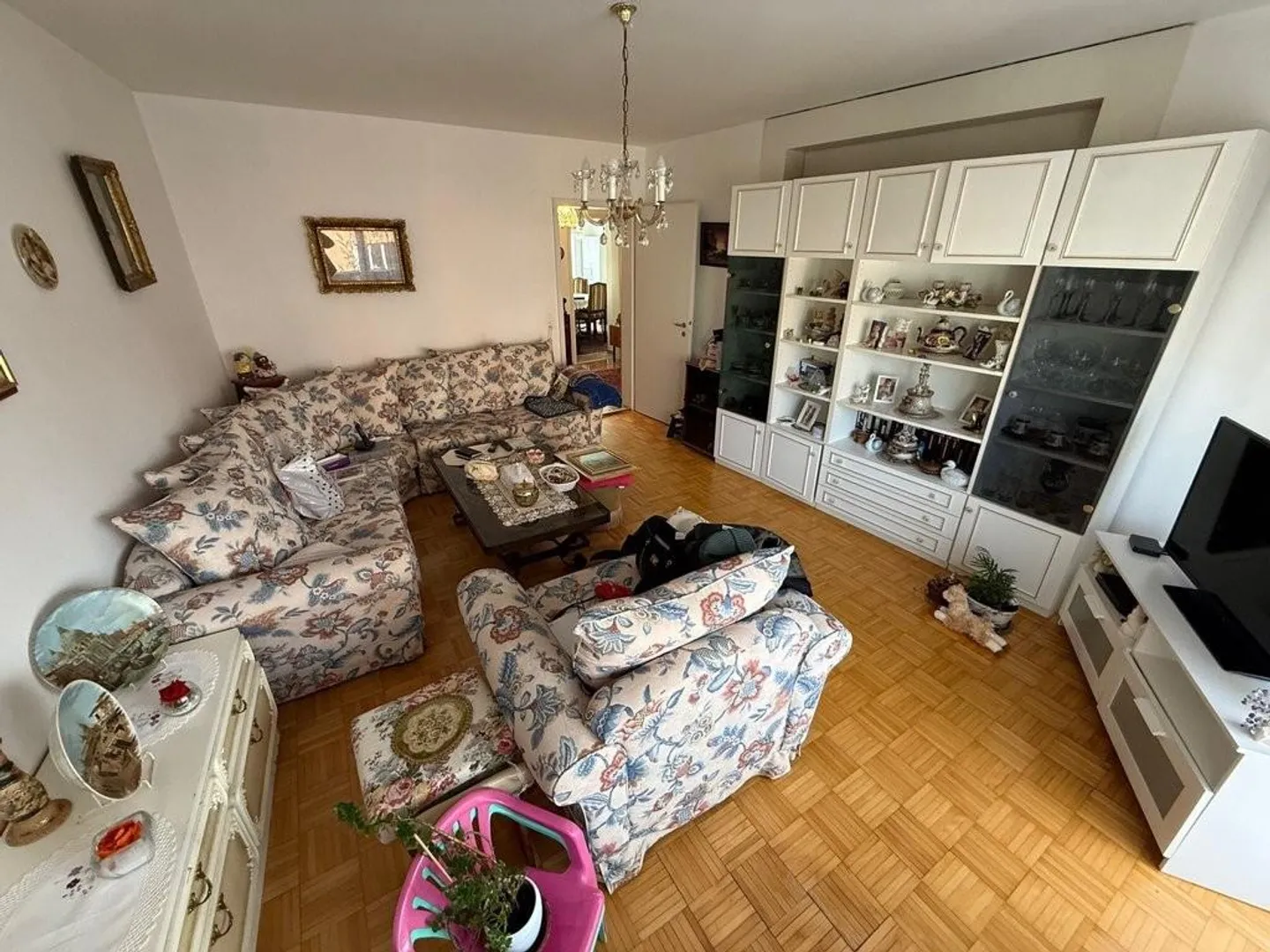 Near Enge Station, just a few steps to the lake - Photo 7 of 8