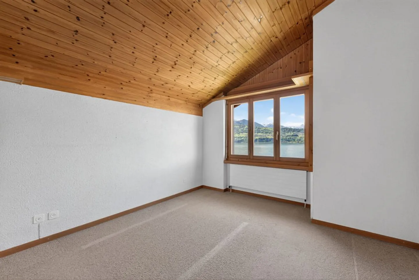 Duplex Incantevole con Vista Lago - Foto 10 di 13
