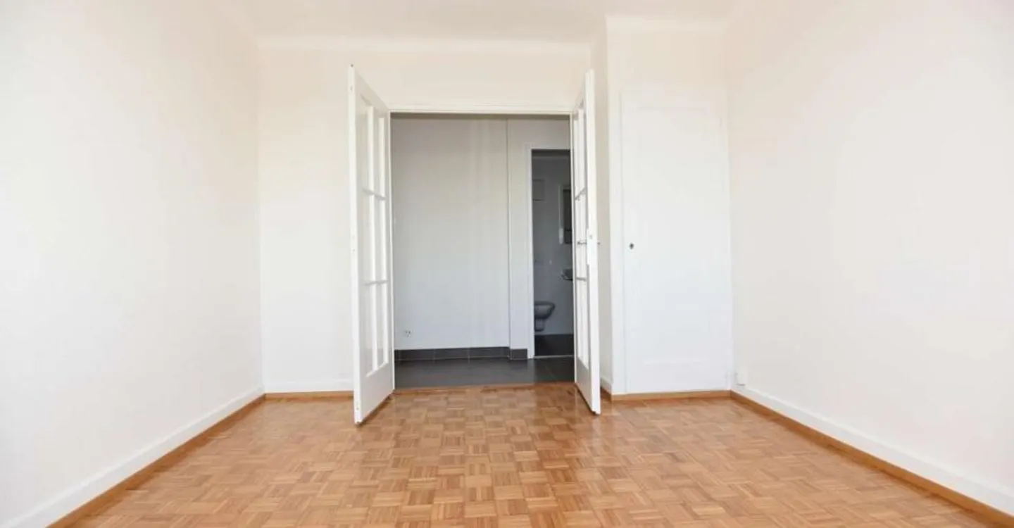 Charmant appartement 2 pièces - Photo 3 sur 9