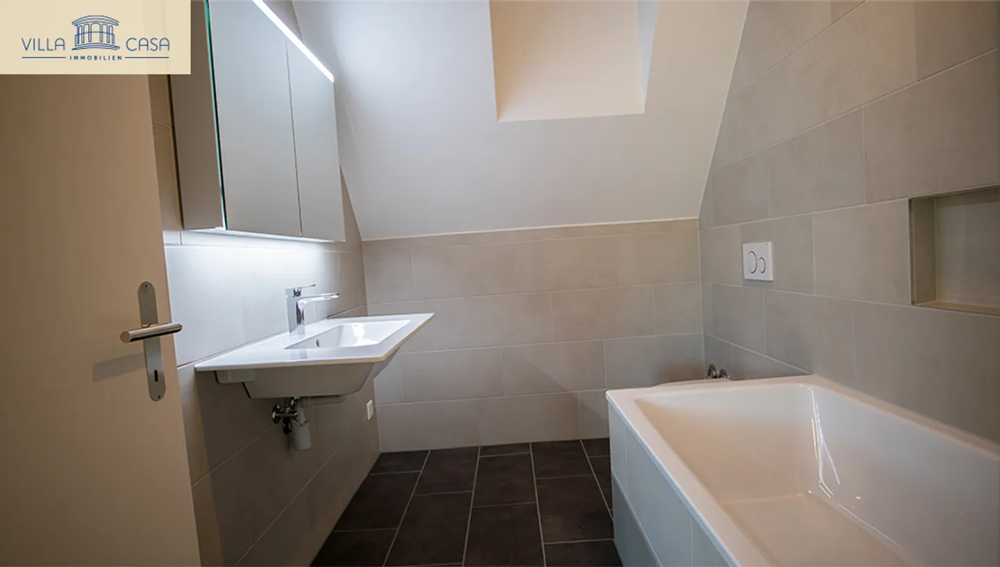 Penthouse moderne de 5,5 pièces avec vue sur la montagne à Riggisberg - Photo 9 sur 12