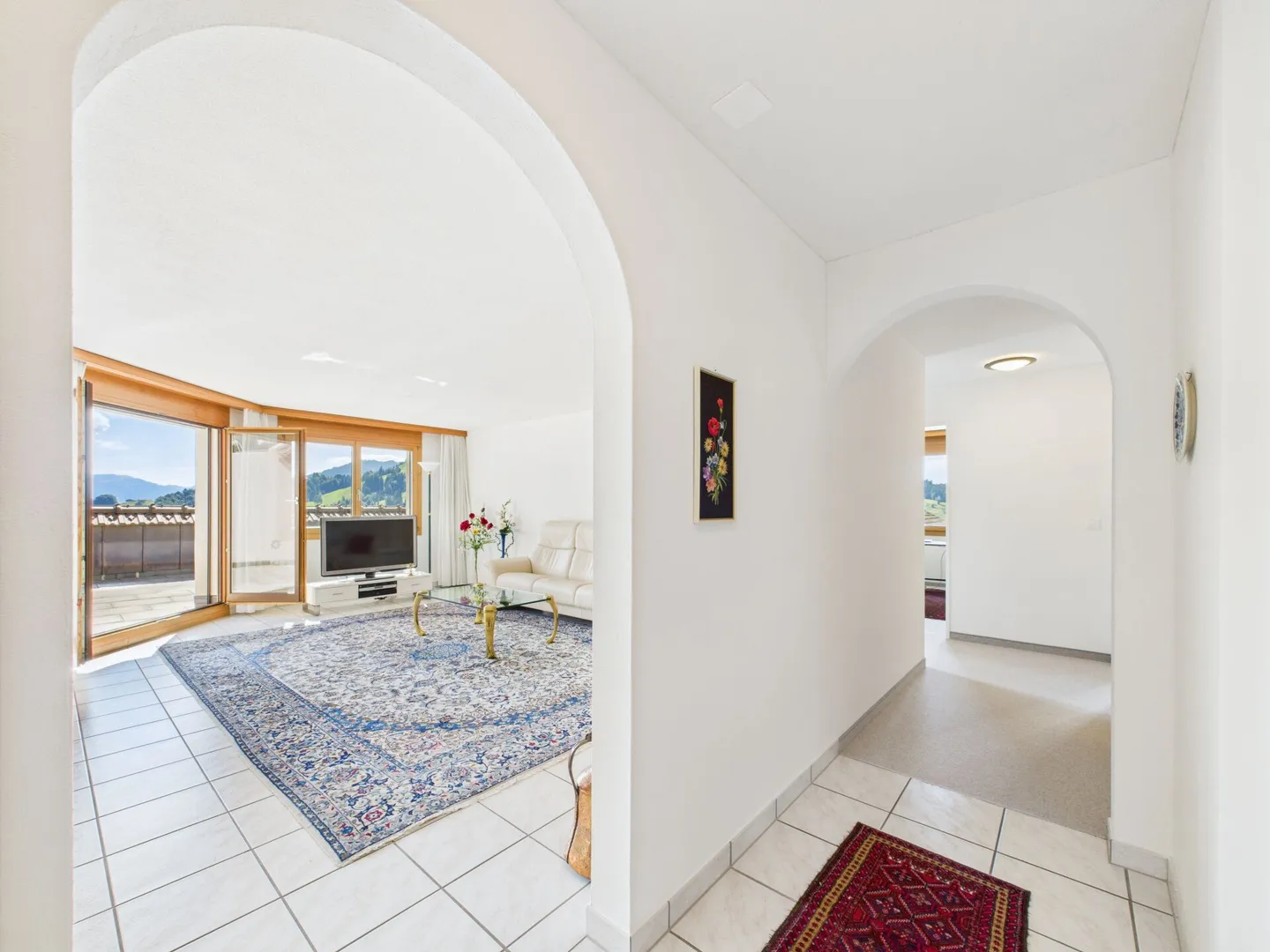 Terrace apartment with 180° mountain cinema, two bathrooms and elevator - Photo 8 of 21