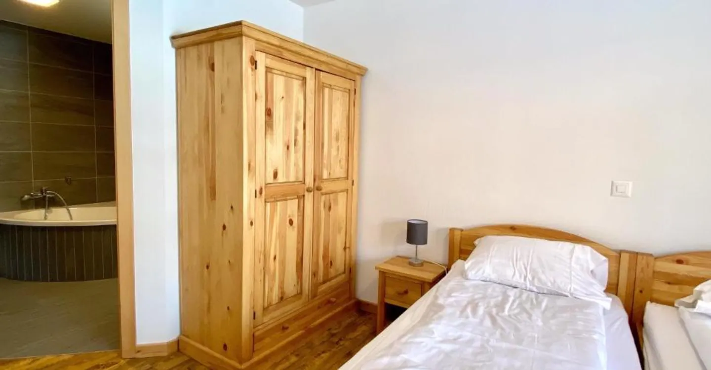 Superb Ski-In & Ski-Out apartment on the slopes of Veysonnaz - Photo 8 of 13