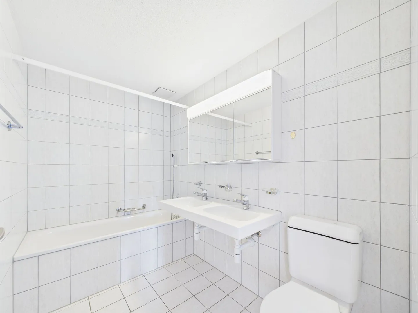 Terrace apartment with 180° mountain cinema, two bathrooms and elevator - Photo 12 of 21
