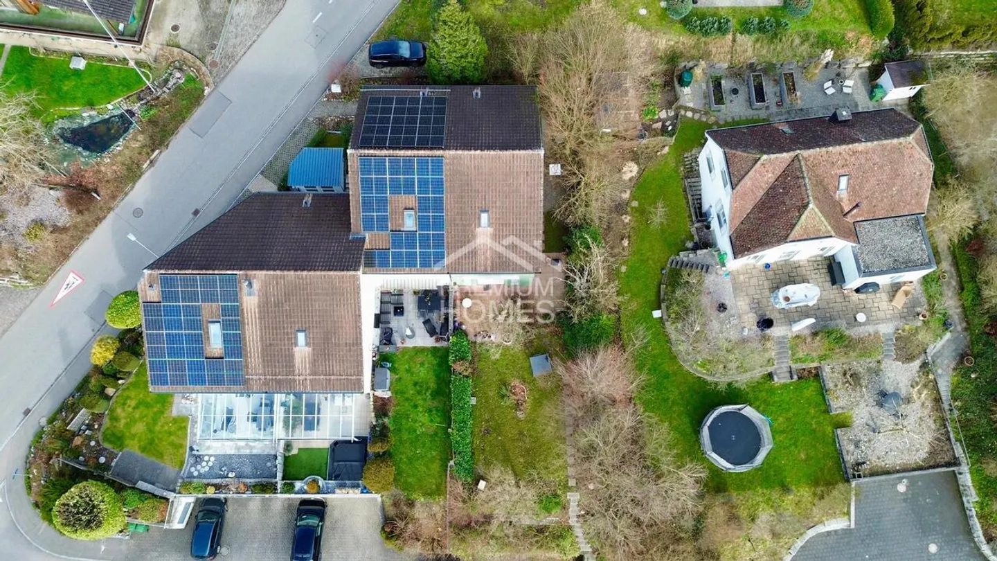 Charmantes Reiheneckhaus mit Garten - Foto 2 von 6