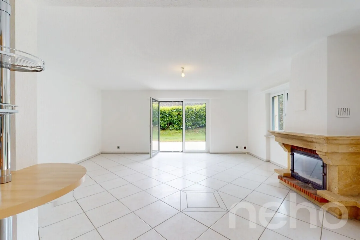 Prächtiges Familienhaus mit 6.5 Zimmern, renoviert und mit großem Garten! - Foto 4 von 12