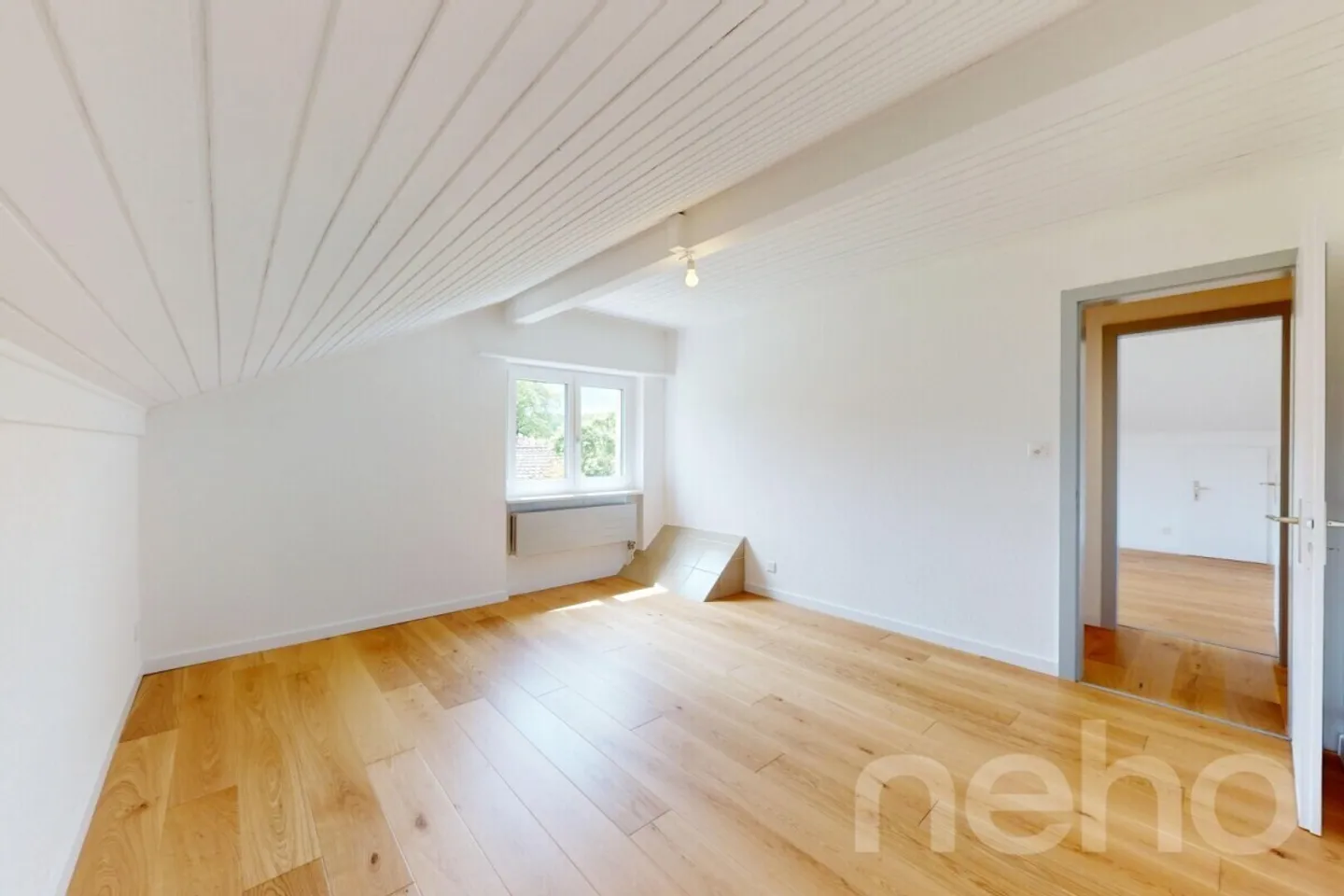 Prächtiges Familienhaus mit 6.5 Zimmern, renoviert und mit großem Garten! - Foto 11 von 12