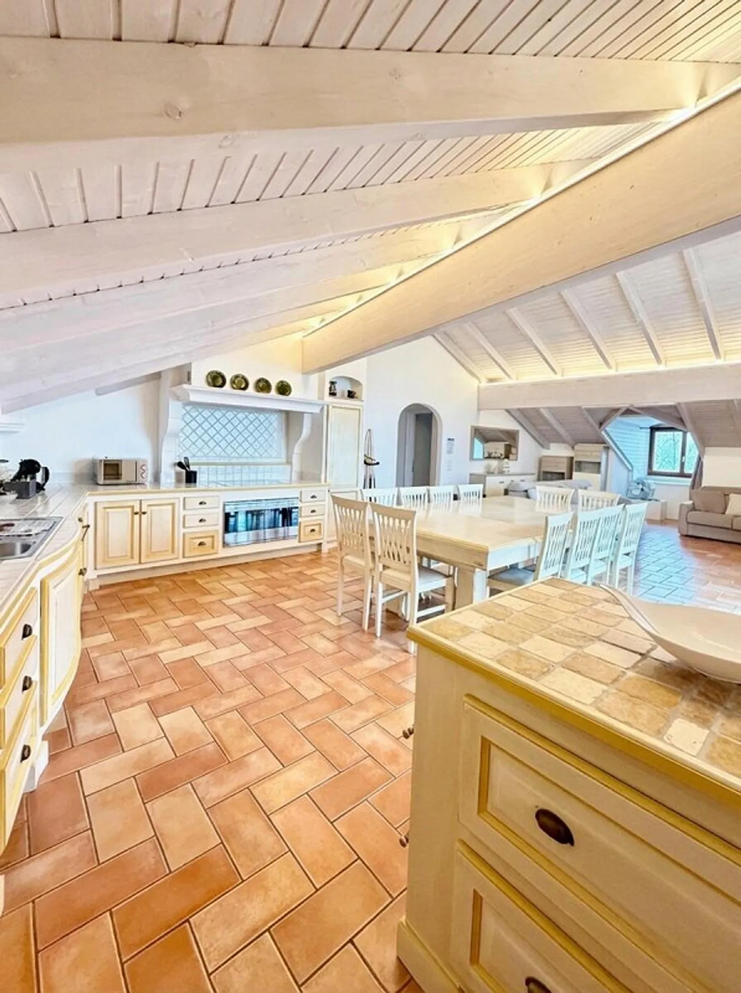 LUGANO / COLLINA D'ORO - PENTHOUSE WITH PANORAMIC VIEW - Photo 2 of 12