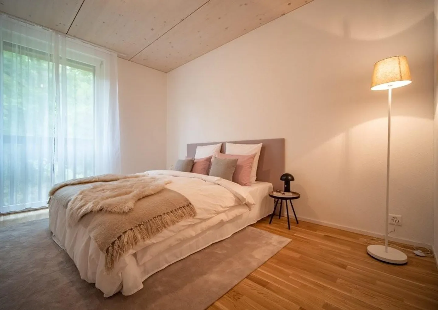 Living on the Edge of the Forest - Photo 5 of 8