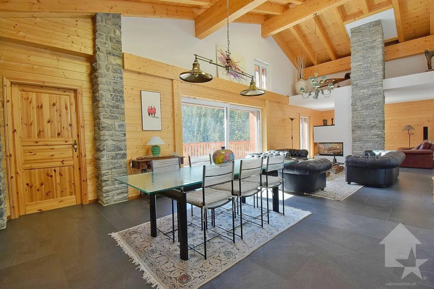 Propriété magnifique avec 3 appartements entièrement rénovés - Photo 2 sur 21