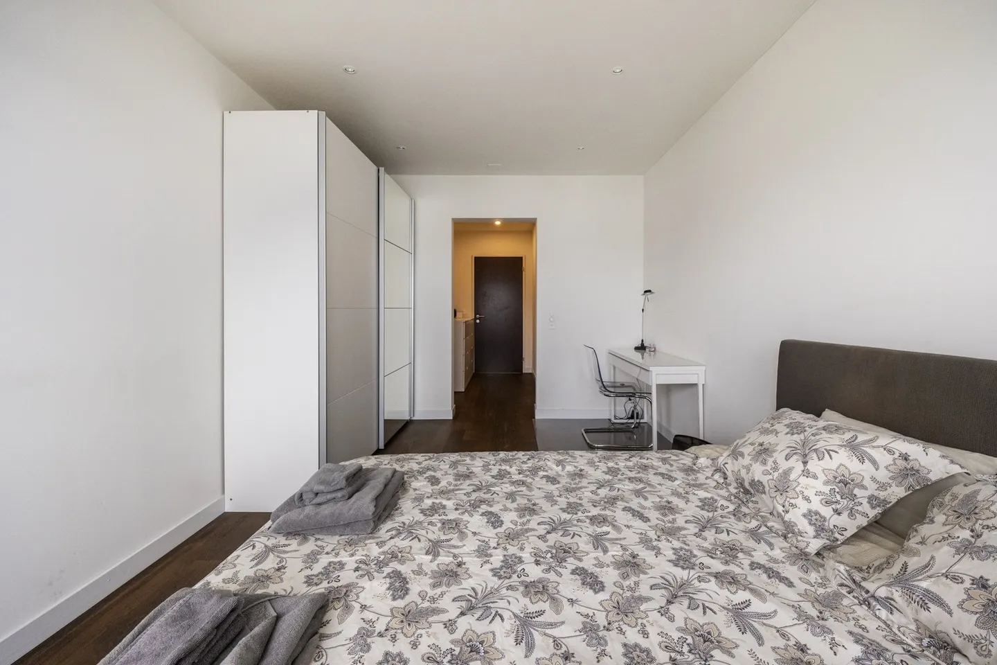 Elegante appartamento executive di 150 m2 con vista sulle Alpi e sul lago di Zurigo - Foto 22 di 45