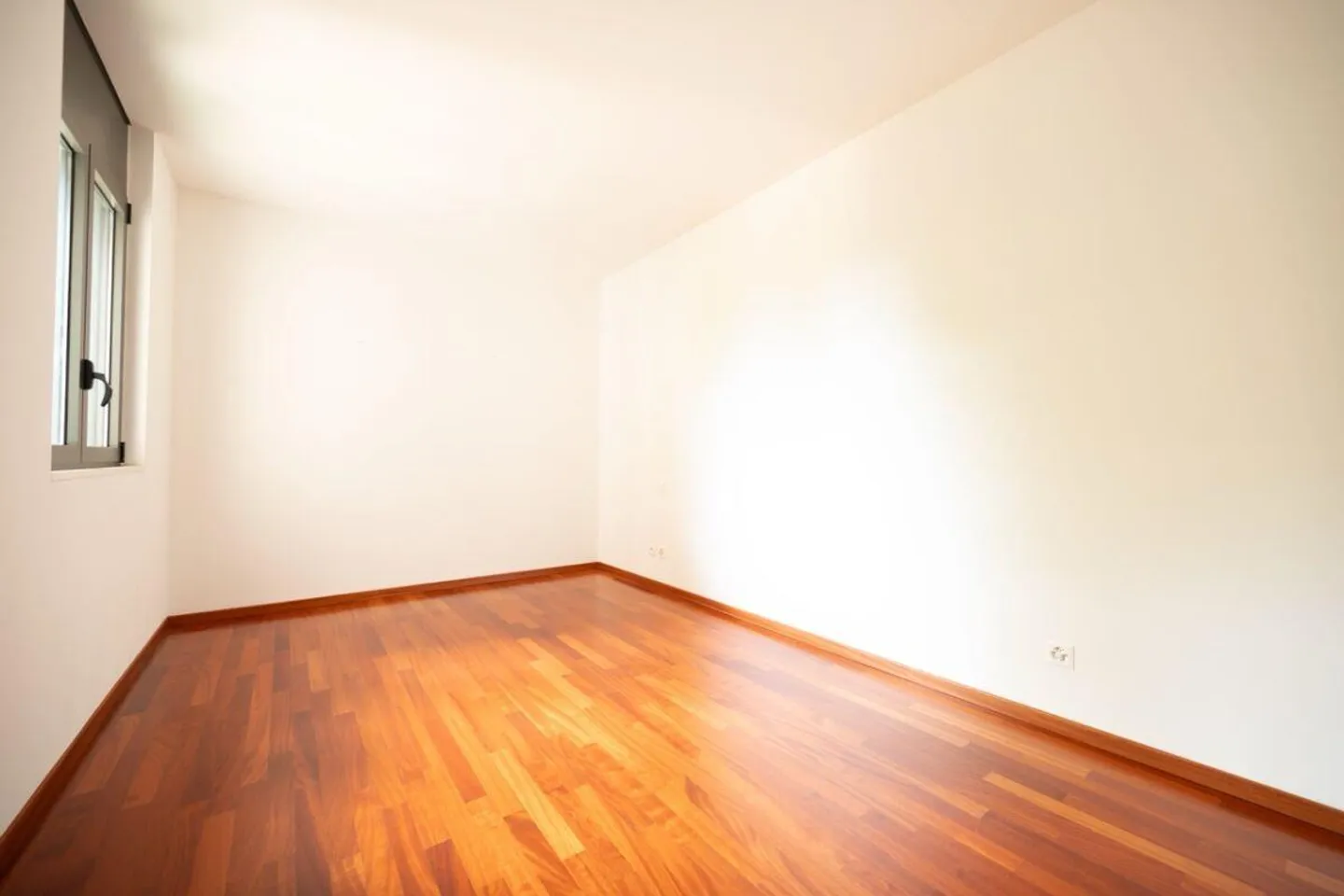 Prestigewohnung mit Seeblick nur wenige Schritte vom Zentrum entfernt - Foto 5 von 9