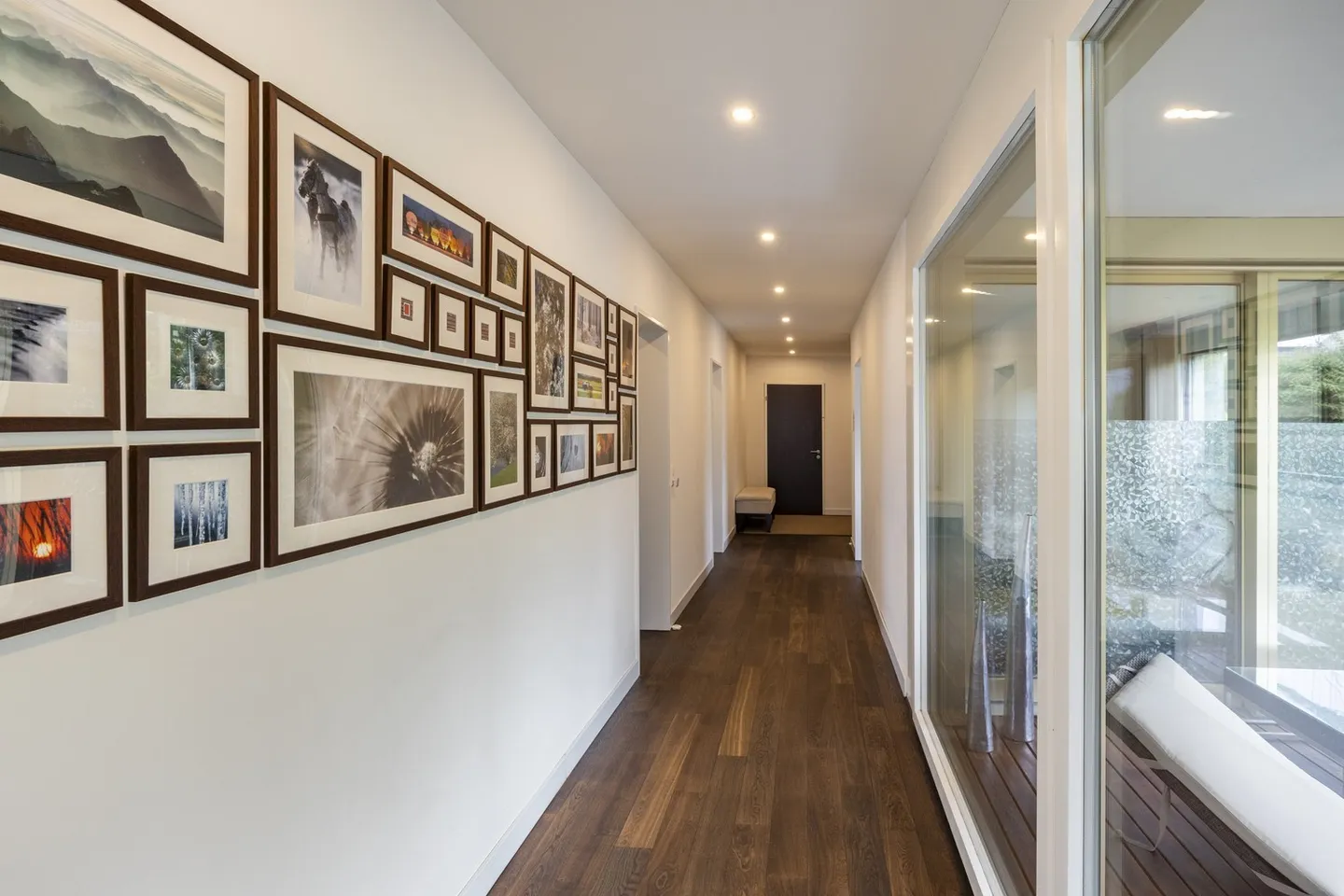 Elegante appartamento executive di 150 m2 con vista sulle Alpi e sul lago di Zurigo - Foto 36 di 45