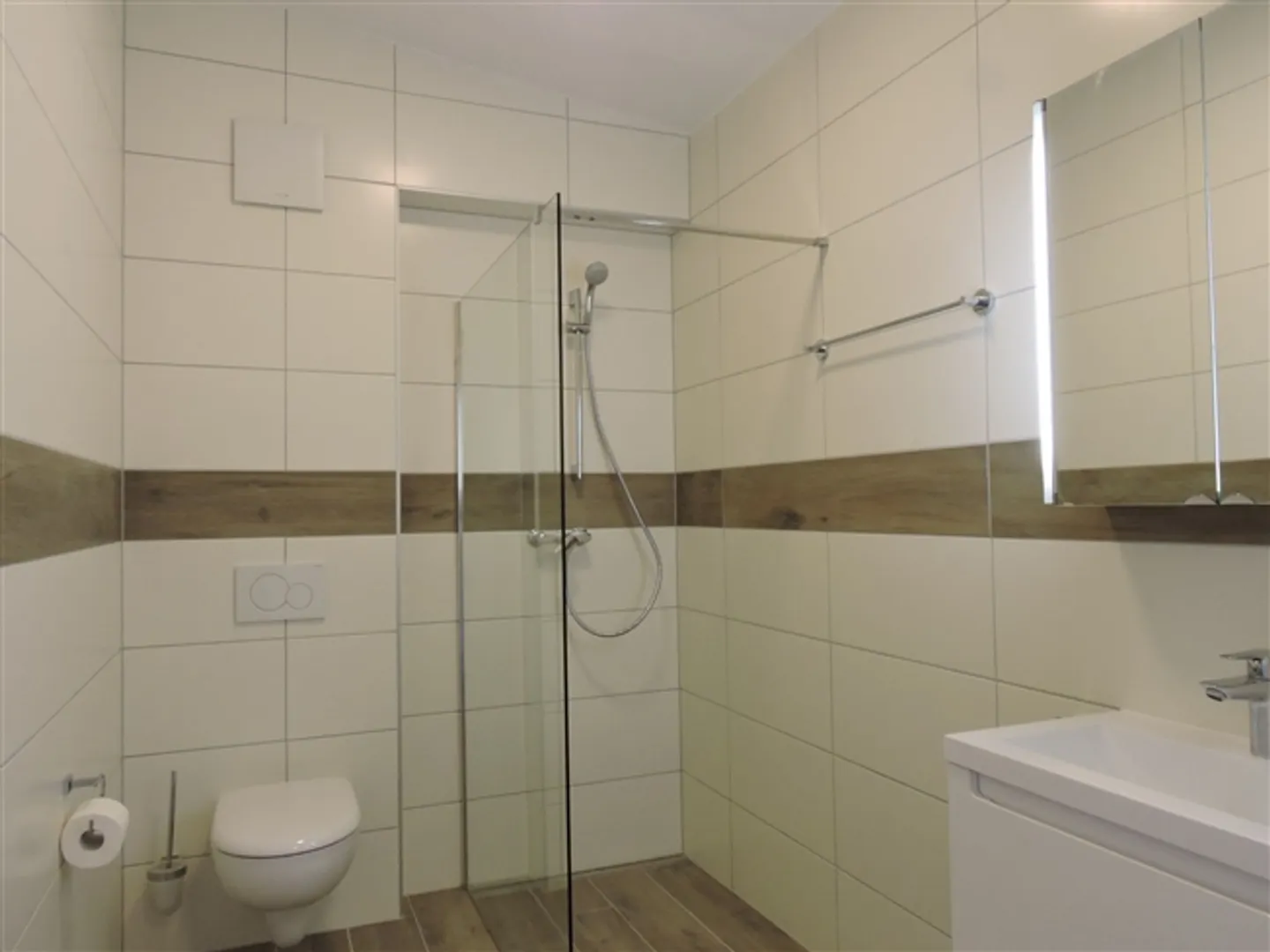 Bella superficie di 165 m2 in affitto. - Foto 3 di 4