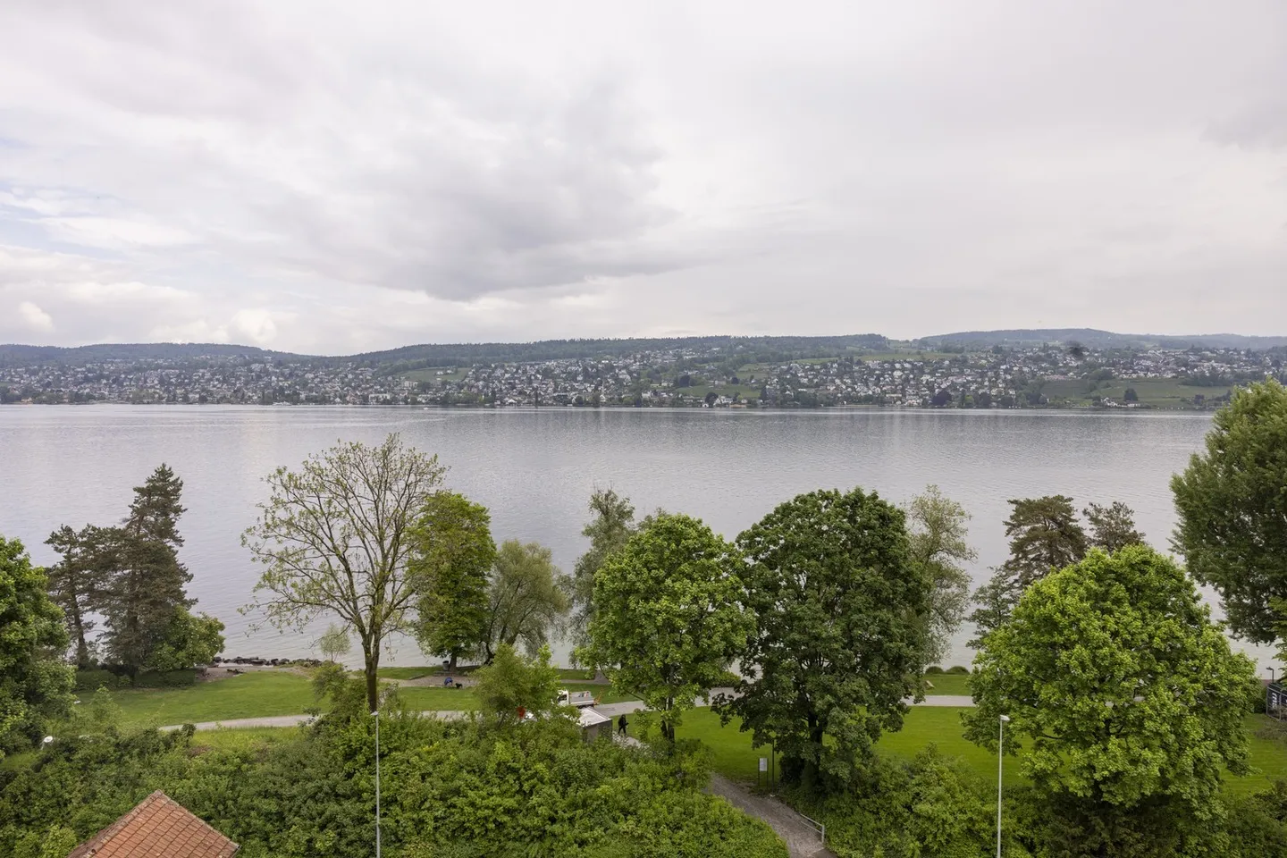 Elegante appartamento executive di 150 m2 con vista sulle Alpi e sul lago di Zurigo - Foto 43 di 45