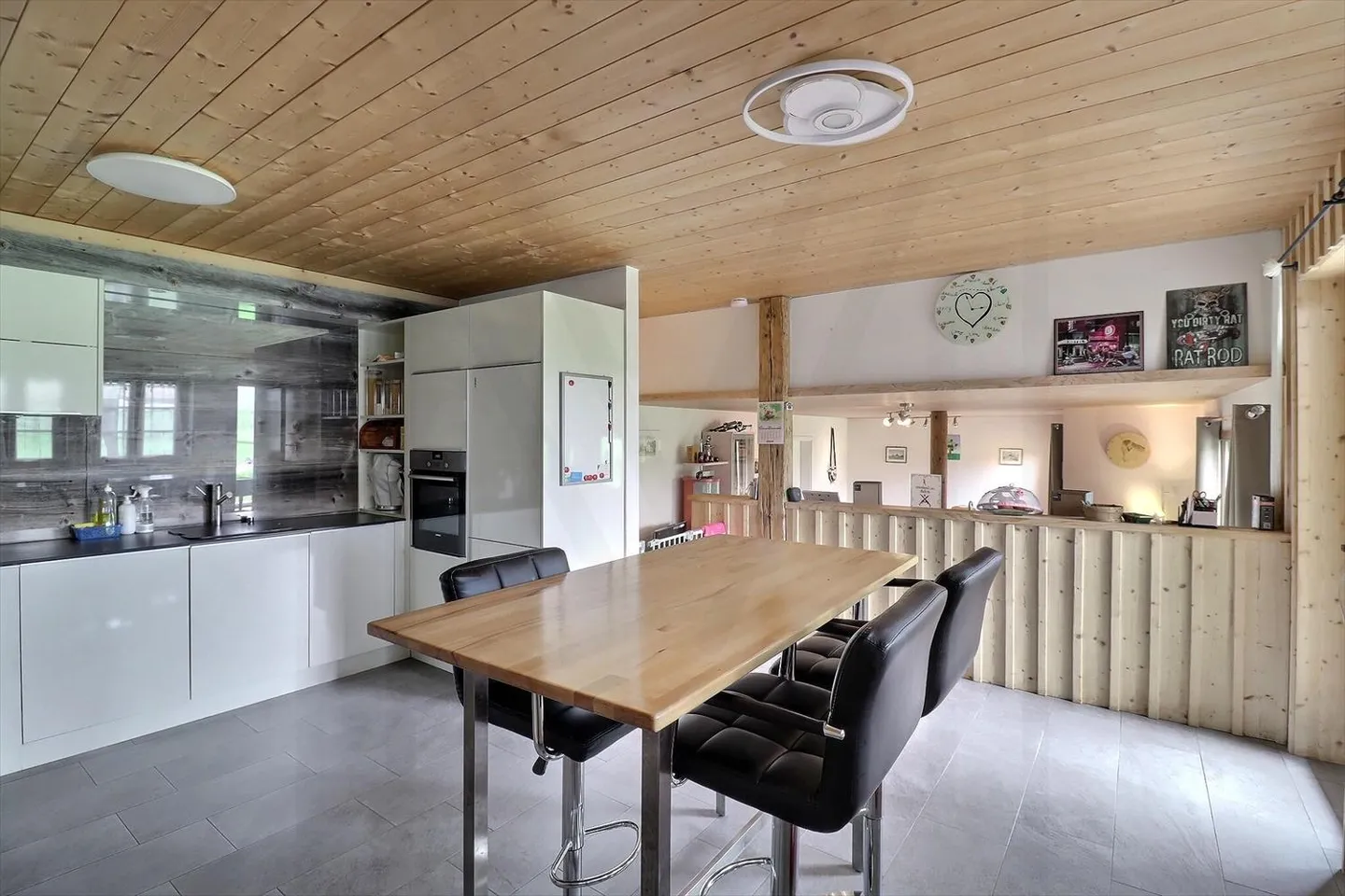 Appartement 4,5 pièces au rez-de-jardin d'une ferme totalement rénovée - Foto 5 di 10