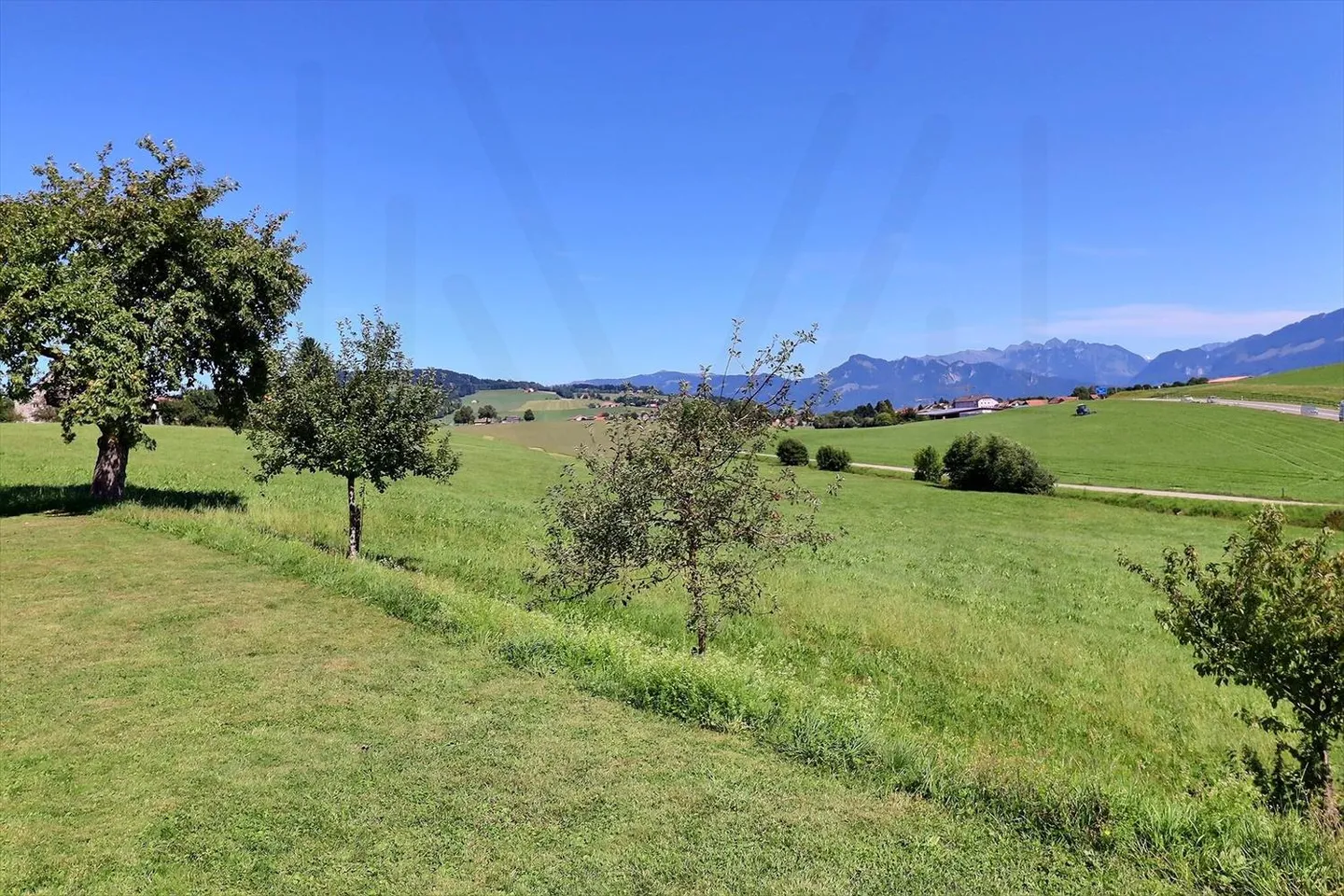Appartement 4,5 pièces au rez-de-jardin d'une ferme totalement rénovée - Foto 2 di 10