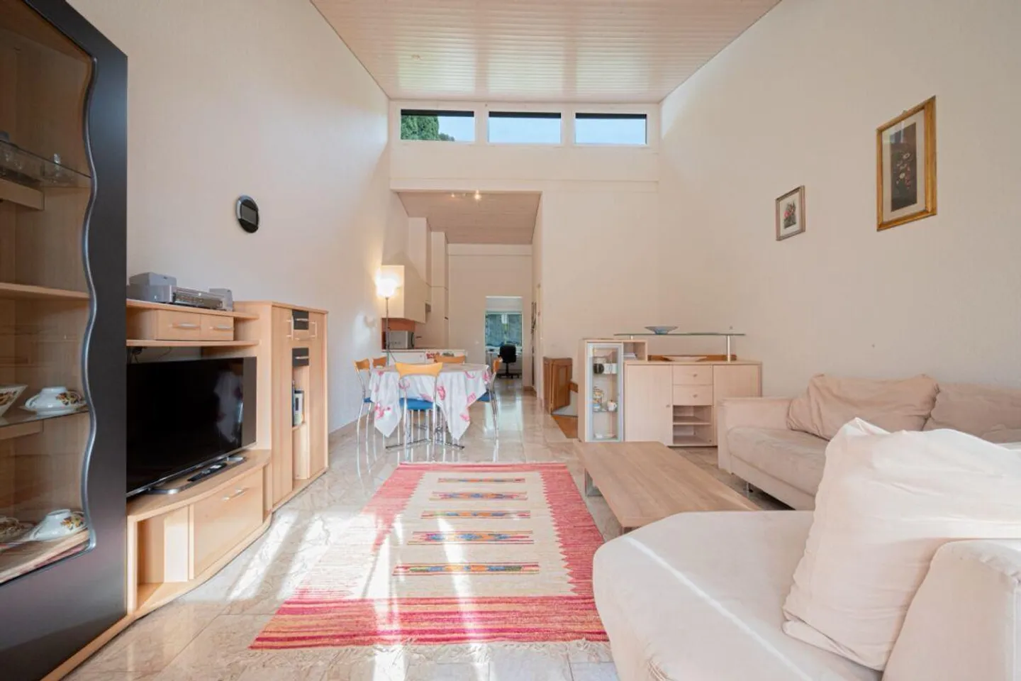 Ferienwohnung mit privatem Strand in Morcote - Foto 2 von 12