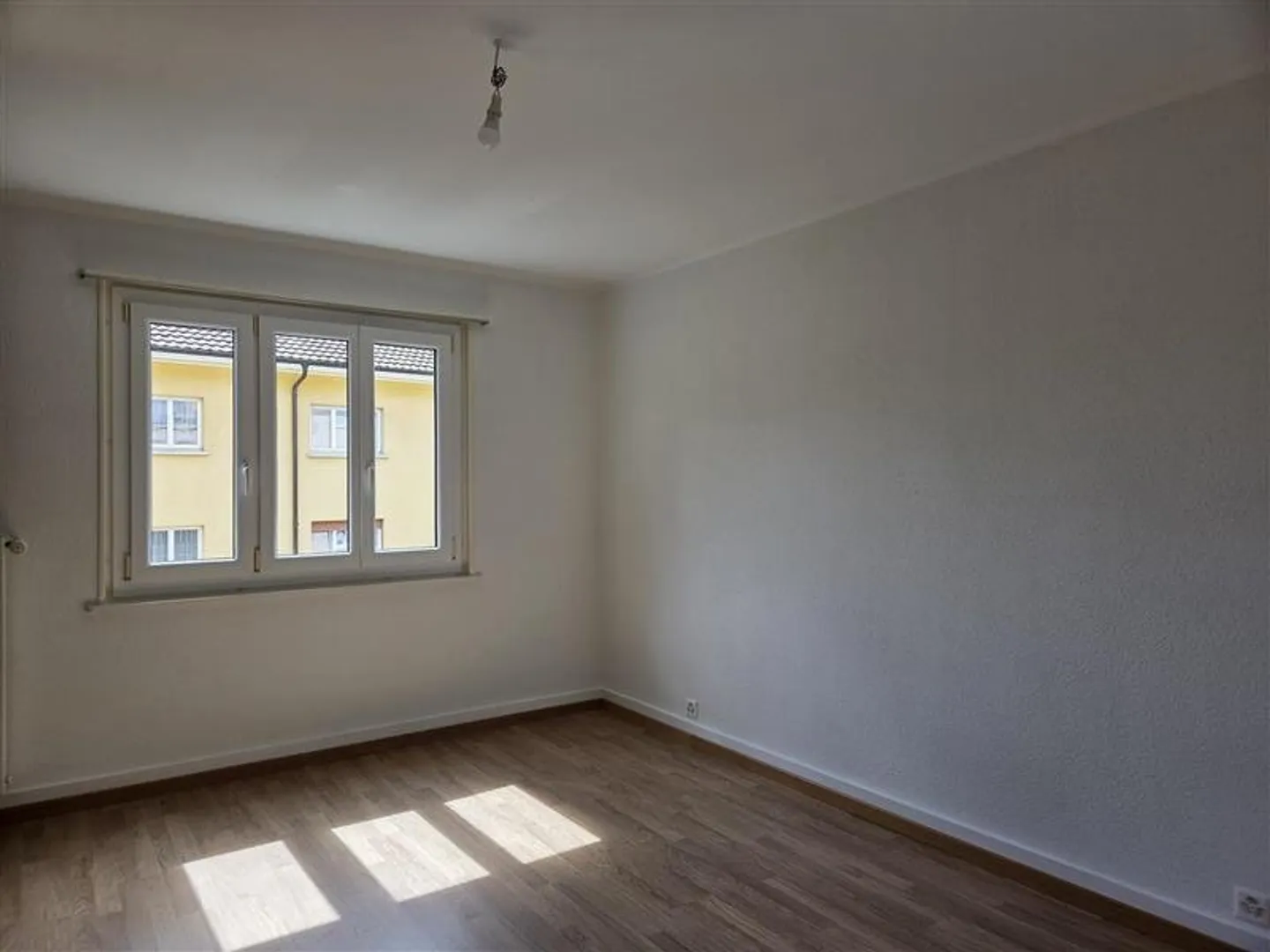 02560 - Appartamento 2.5 locali - Rue du Chanoine-Broquet 14-16 - St-Maurice - Foto 2 di 5
