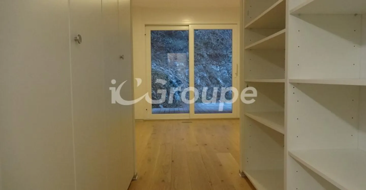 Appartement moderne au rez-de-chaussée - Photo 5 sur 13