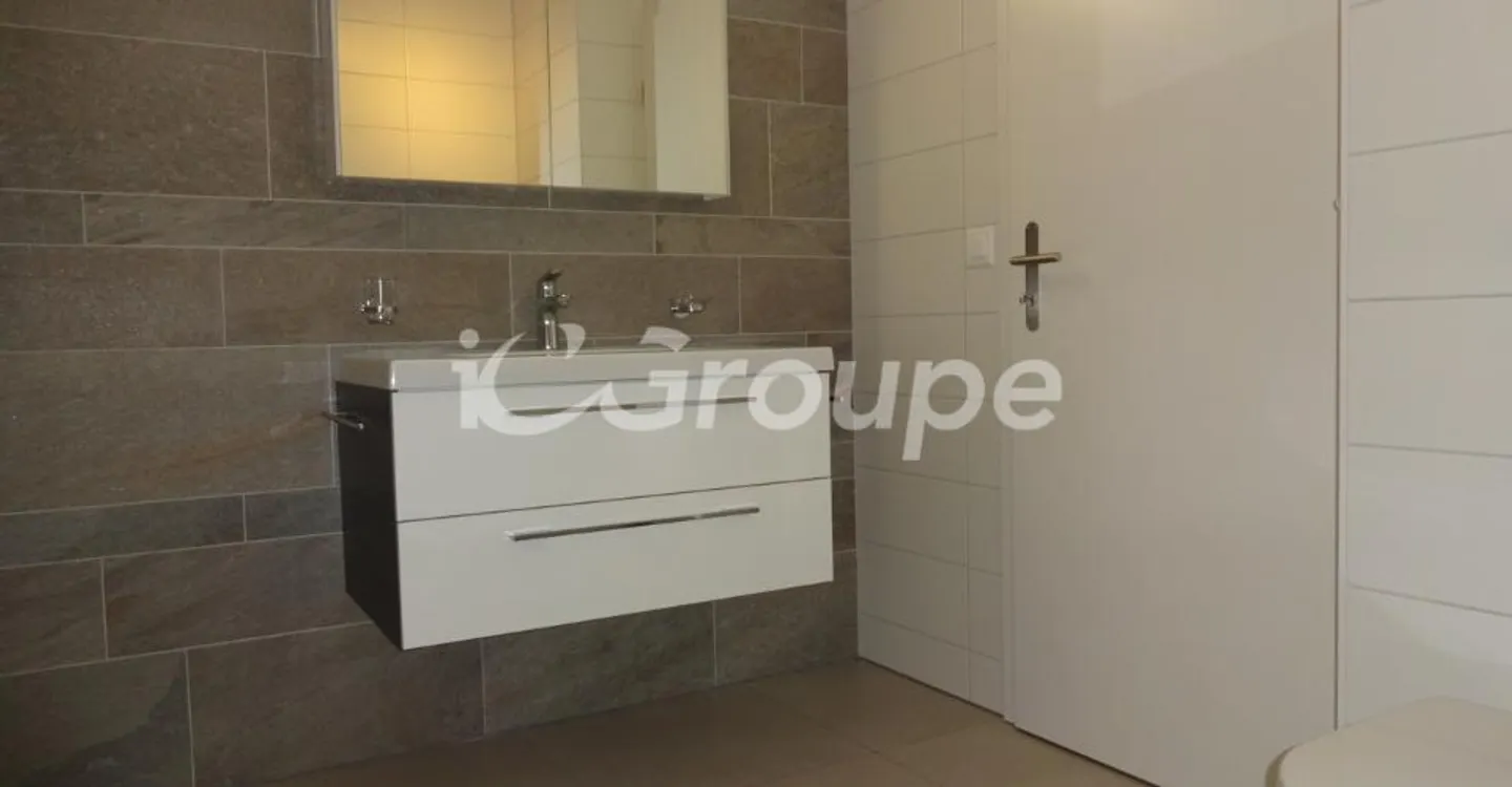 Appartement moderne au rez-de-chaussée - Photo 8 sur 13