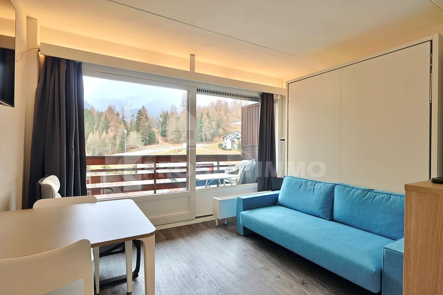 Rare opportunity: Furnished studio just steps from the lifts - Photo 1 of 13