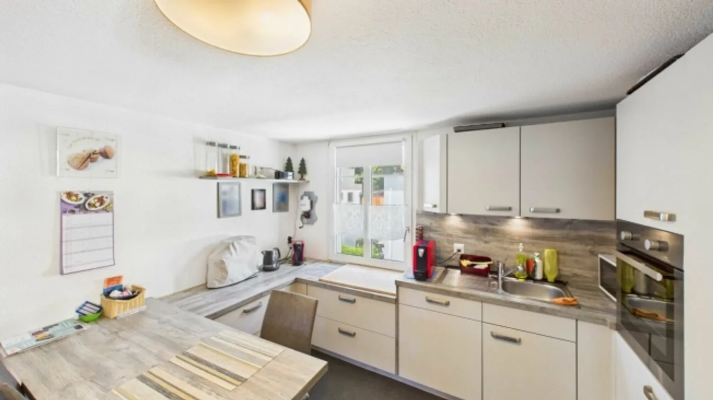 Casa indipendente con spazio verde attraente - Foto 6 di 10