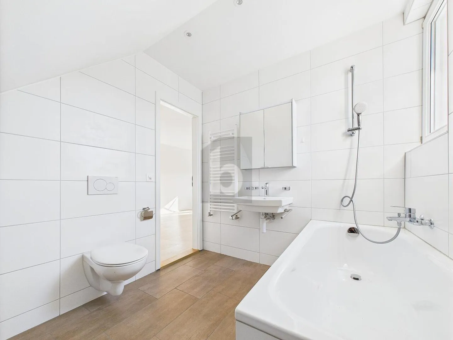 Residential building for sale - Photo 4 of 6