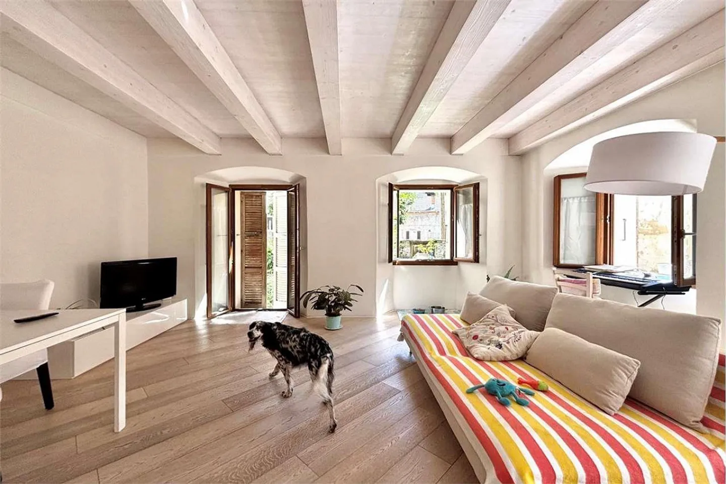 Beautiful 2.5-room apartment in the center of the old town - Photo 3 of 13
