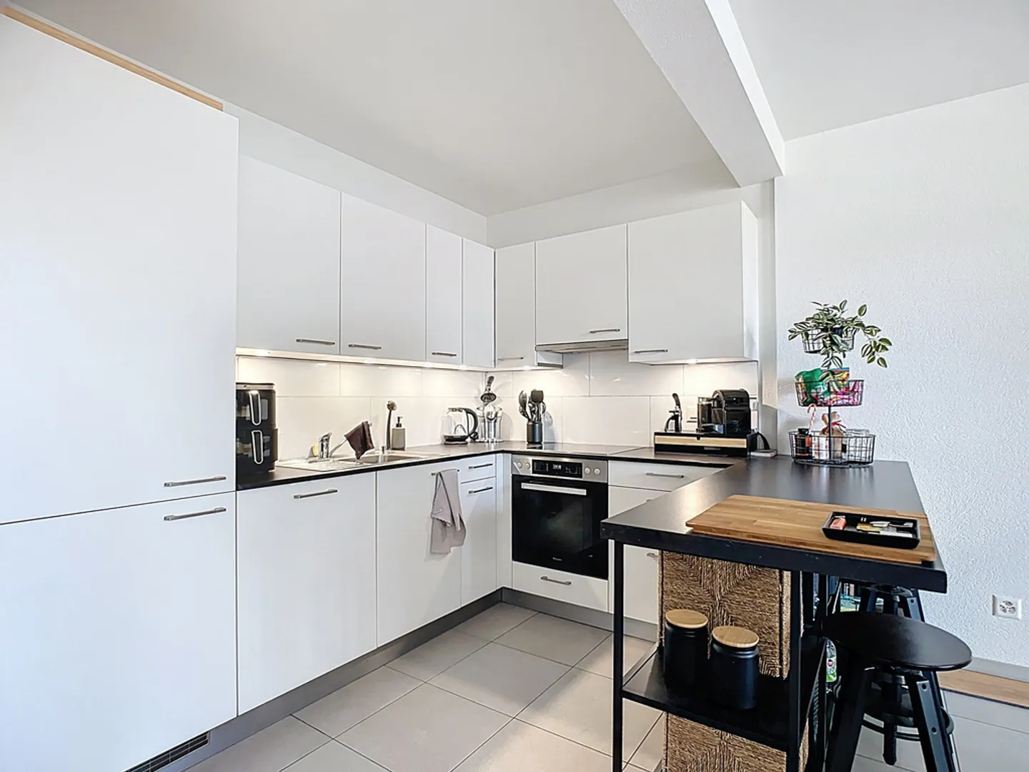 Appartamento di due e mezzo locali con balcone - Foto 1 di 9