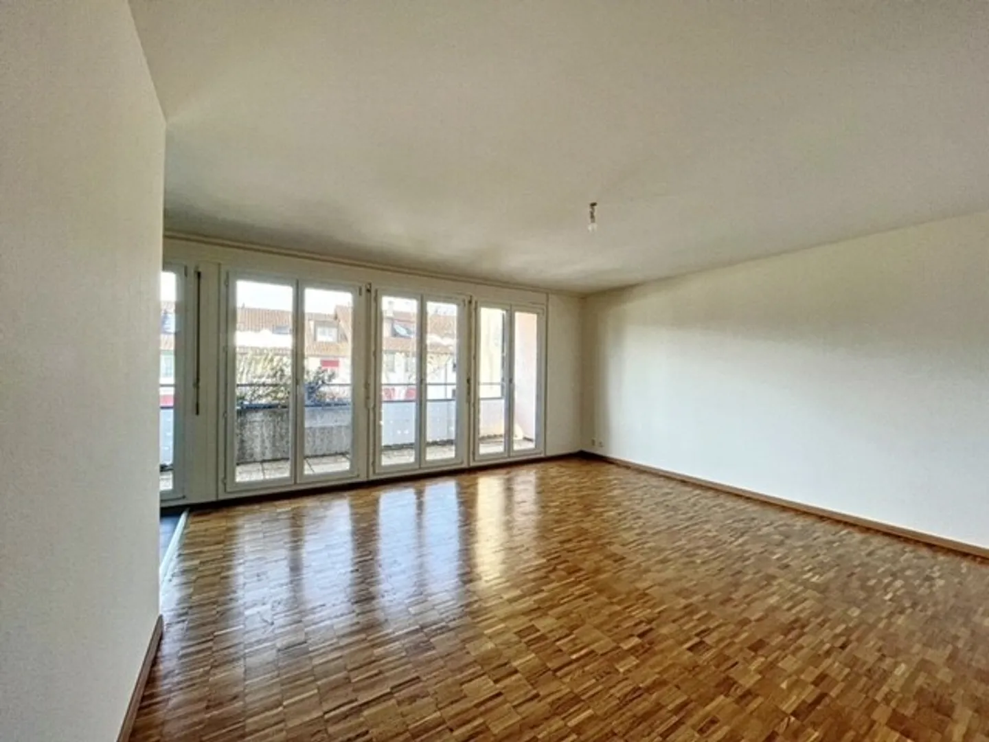 Appartamento 3.5 locali - Foto 3 di 12