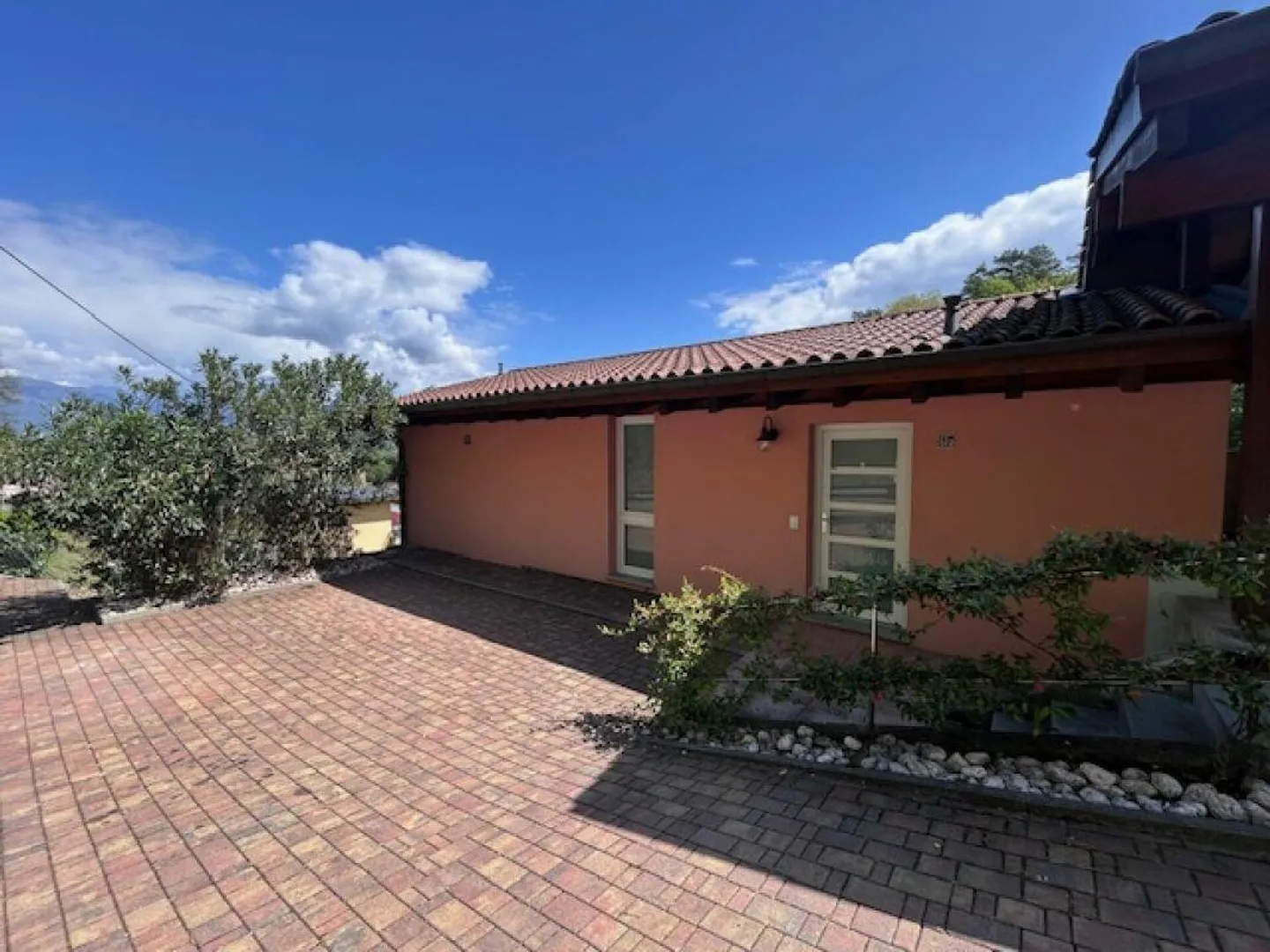 Bellissima Casa Familiare con Giardino - Foto 26 di 30