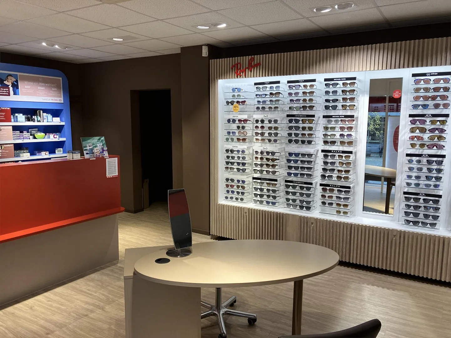 Retail/Commercial Space - Photo 4 of 6