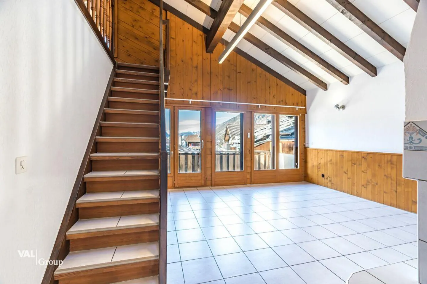 Living like a knight, maisonette with castle view - Photo 14 of 22